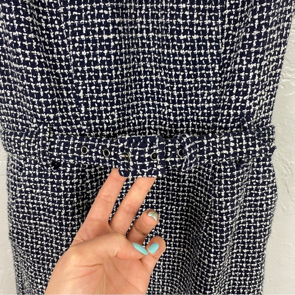 Banana Republic Tweed Navy Belted
Sleeveless Sheath Dress Size 2P - Picture 5 of 12